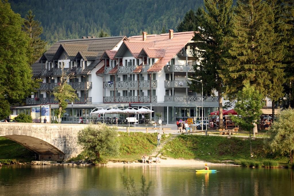 32-11810-Slovinsko-Bohinj-Hotel-Jezero-42562