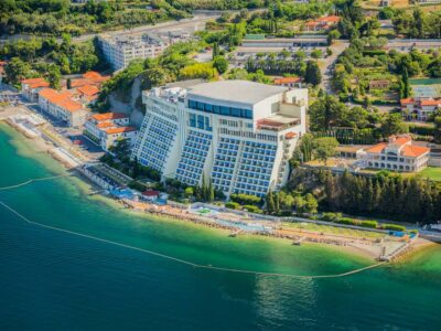Zkrácená Dovolená Na Slovinském Pobřeží V Grandhotelu Bernardin S Dopravou V Ceně Na 3 Noci*****